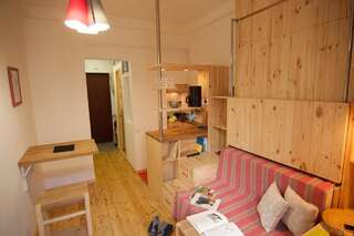 Апартаменты A cozy wooden studio in a heart of Kharkiv Харьков Апартаменты-1