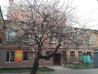 Апартаменты A cozy wooden studio in a heart of Kharkiv Харьков Апартаменты-2